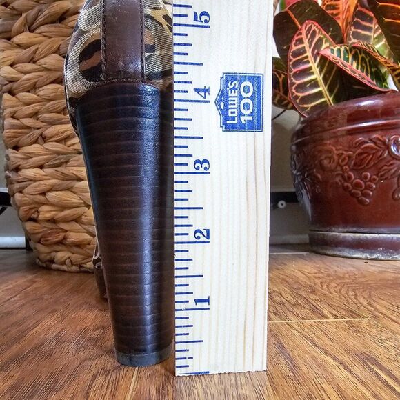 Coach Tristian Leopard Signature Logo Pumps Brown Graphic Size 6B - Picture 12 of 13